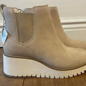 NWT COLE HAAN ZeroGrand City Wedge Waterproof Chelsea Boot Tan Suede Sz 5.5